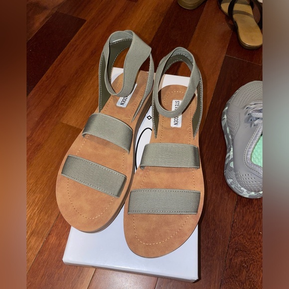 Steve Madden Sandals - Picture 1 of 5
